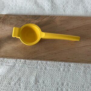 Share Lemon Lime Juicer Squeezer Aluminum